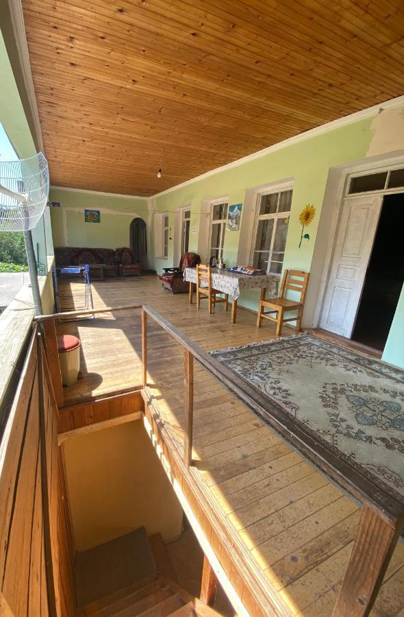 Shaulini Otel Kashveti Dış mekan fotoğraf