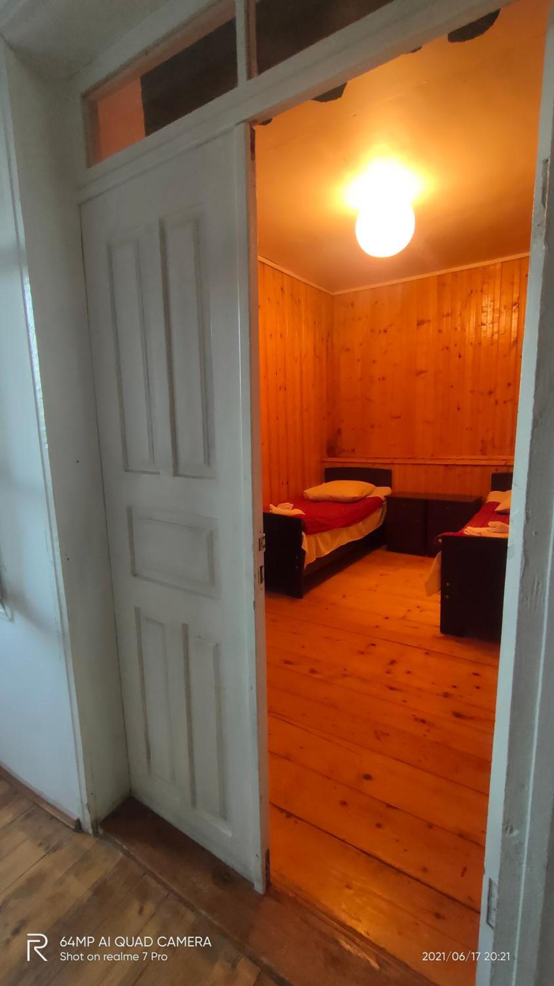 Shaulini Otel Kashveti Oda fotoğraf