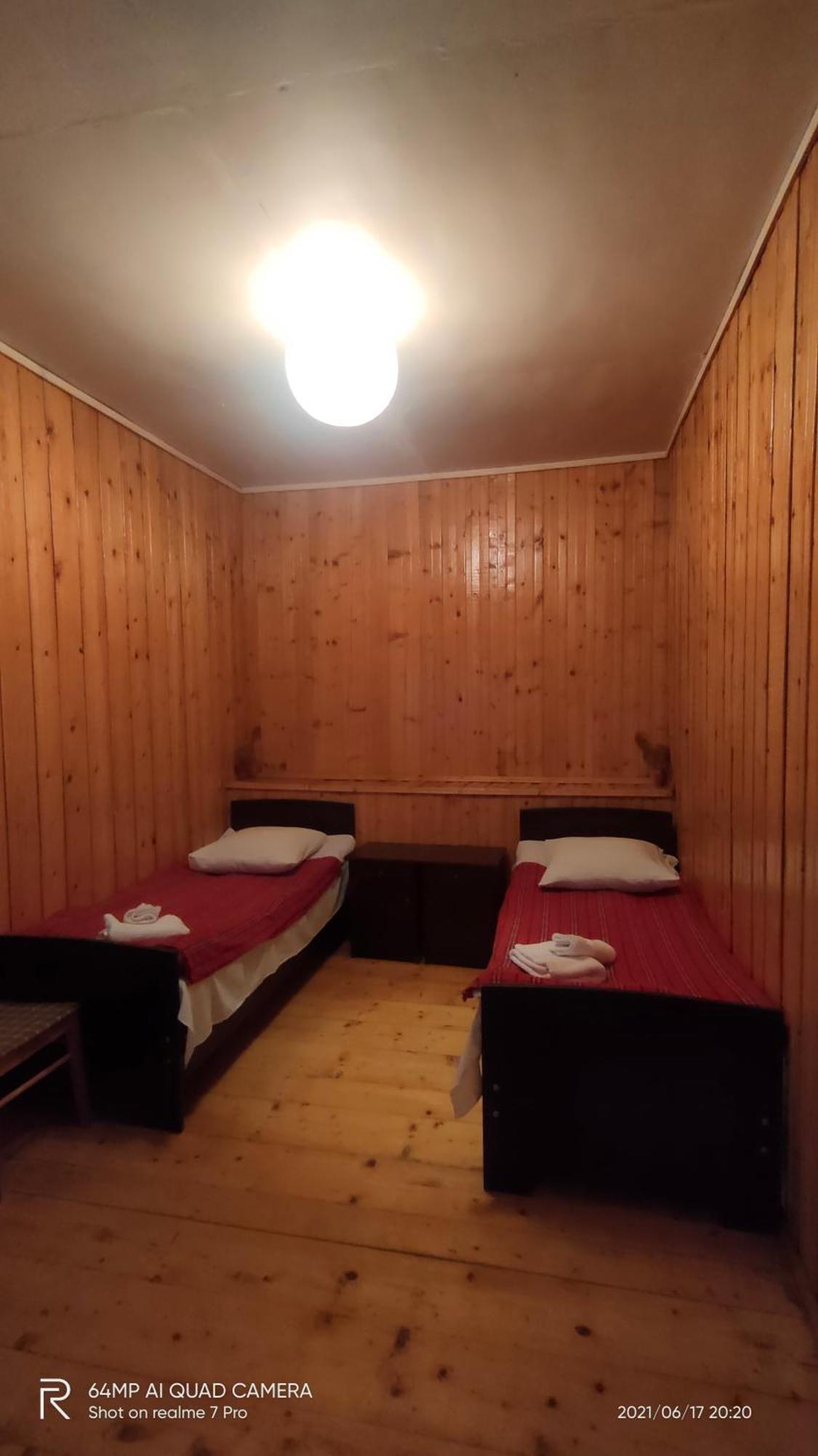Shaulini Otel Kashveti Oda fotoğraf